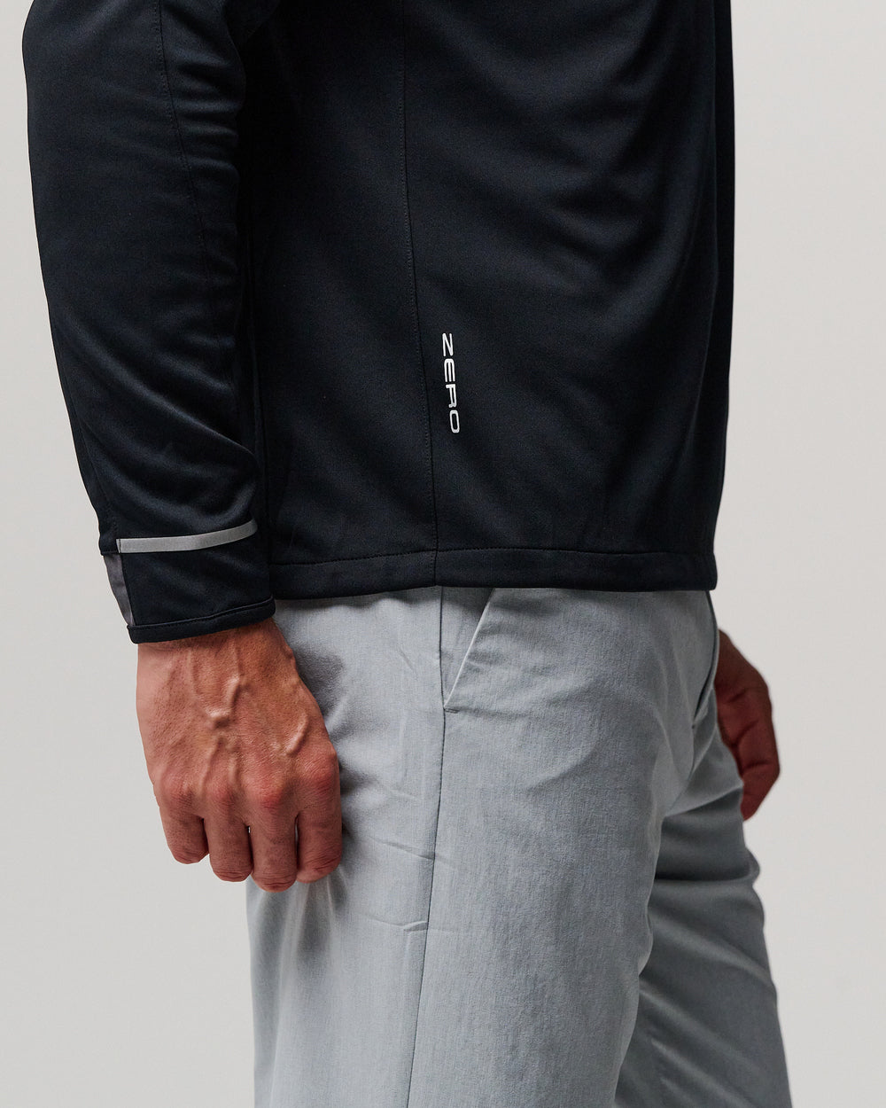 BLACK/CHARCOAL