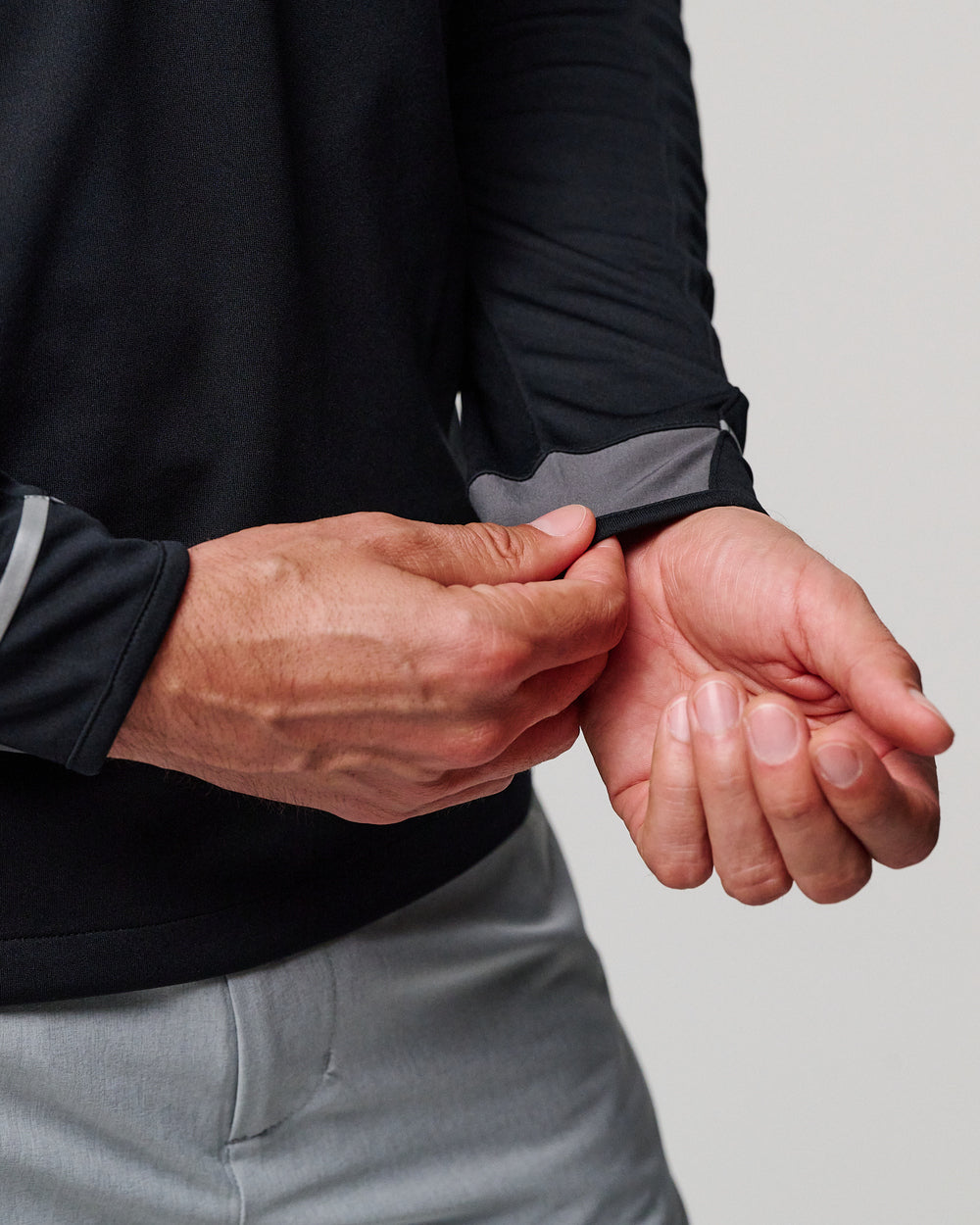BLACK/CHARCOAL