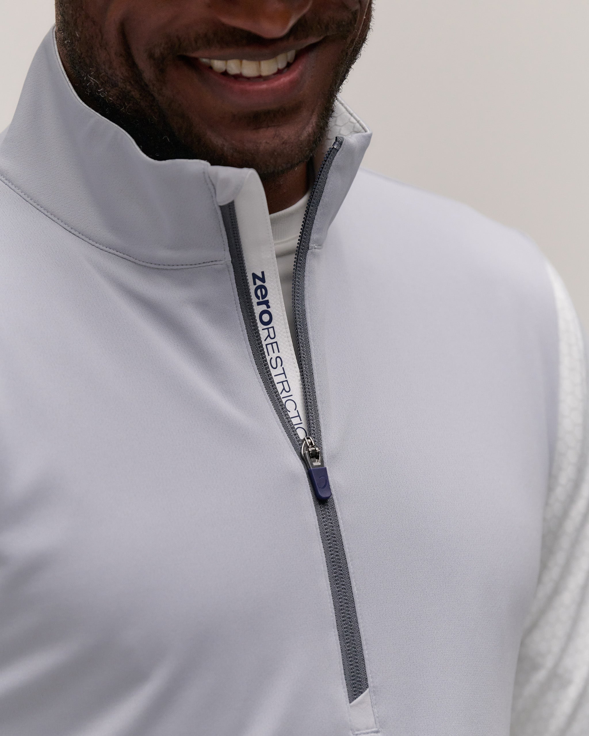 WHITE/METALLIC SILVER