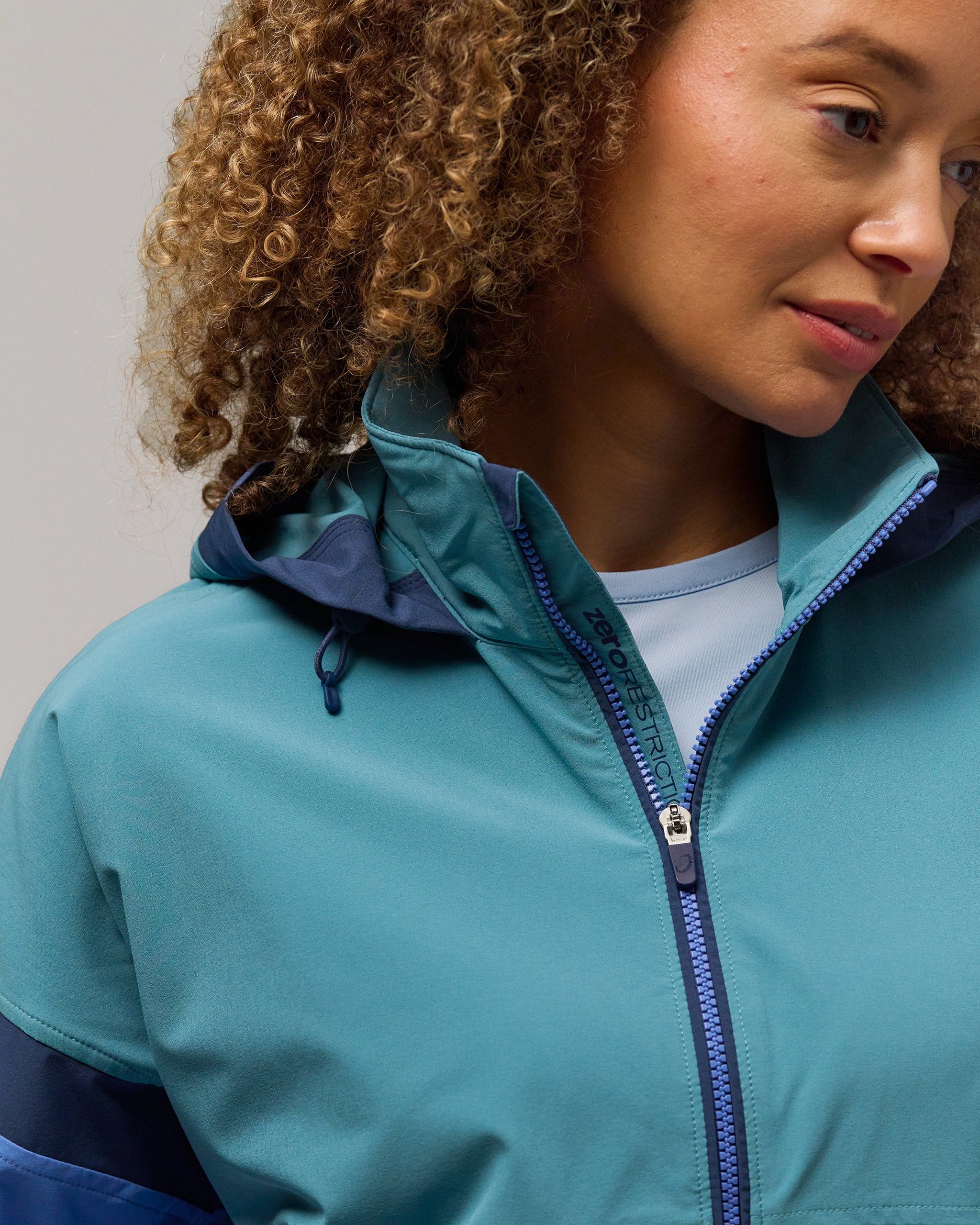 Nicki Windproof Hooded Women's Golf Jacket | Zero Restriction