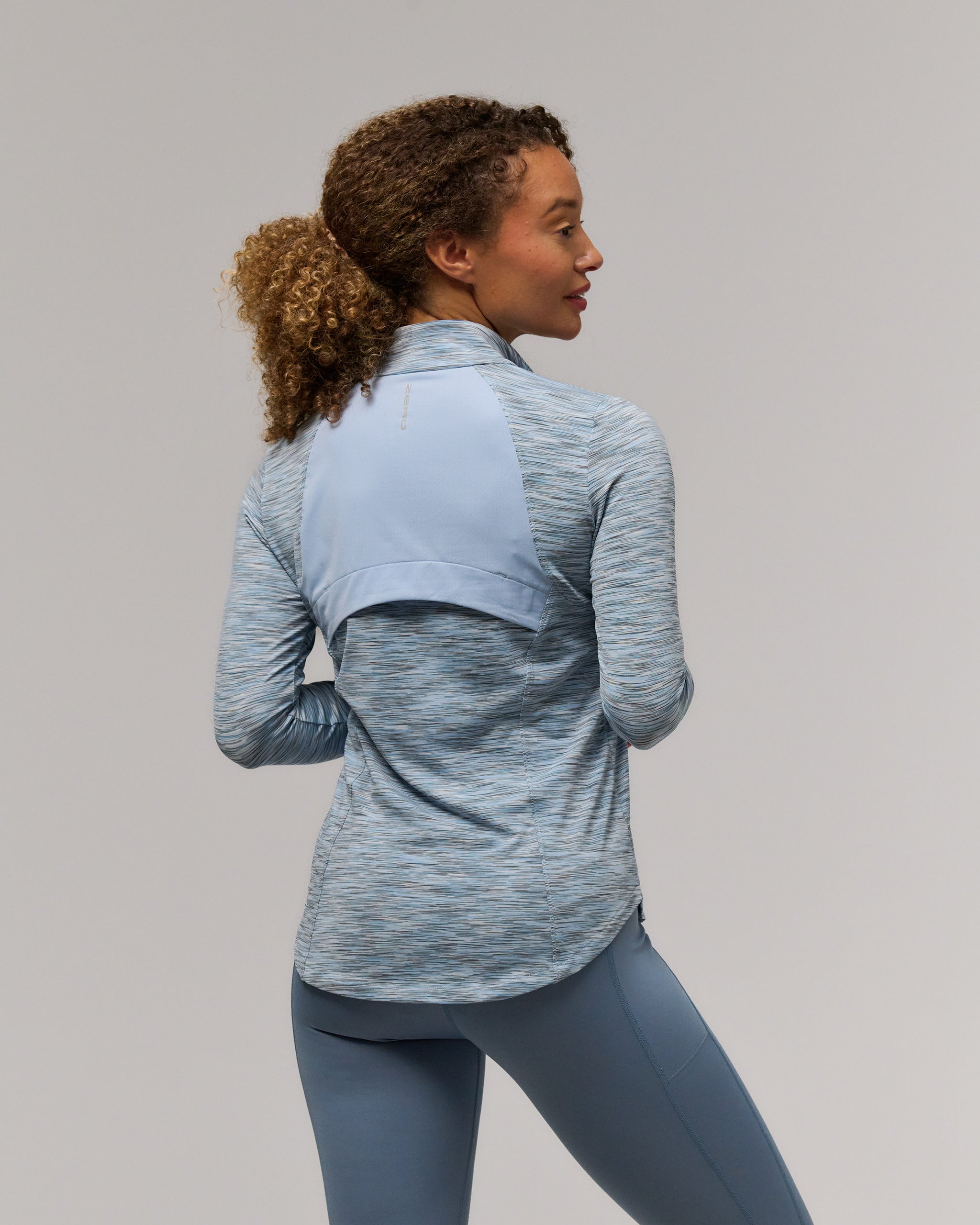 リュウビンタイ Shae Performance Quarter Zip – Zero Restriction