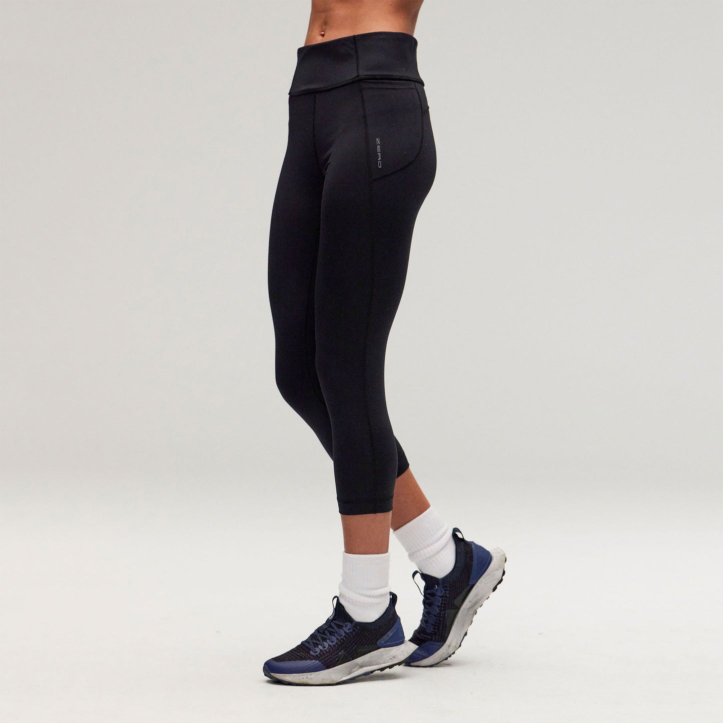 BAE CAPRI LEGGING - Zero Restriction