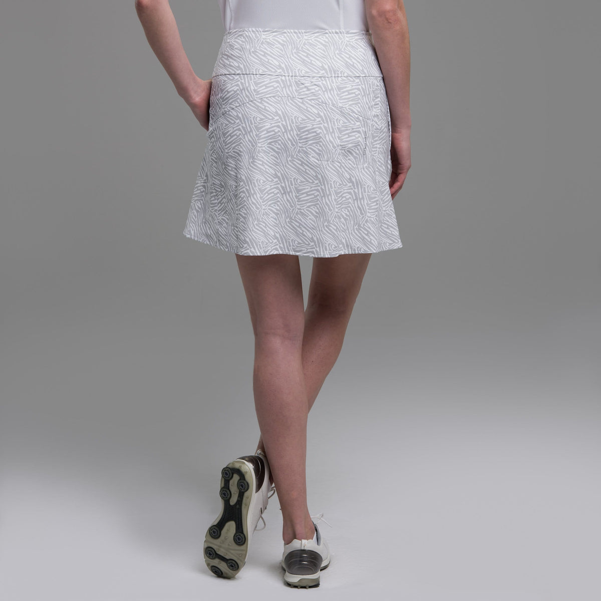 WHITE/STORM